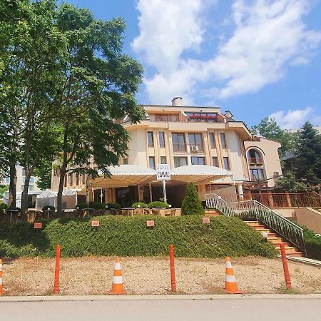 Family Hotel Classic Varna Esterno foto