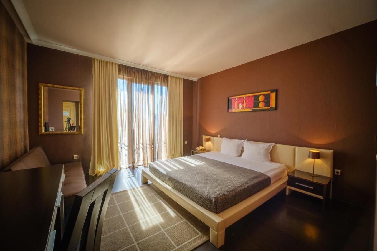Family Hotel Classic Varna Esterno foto